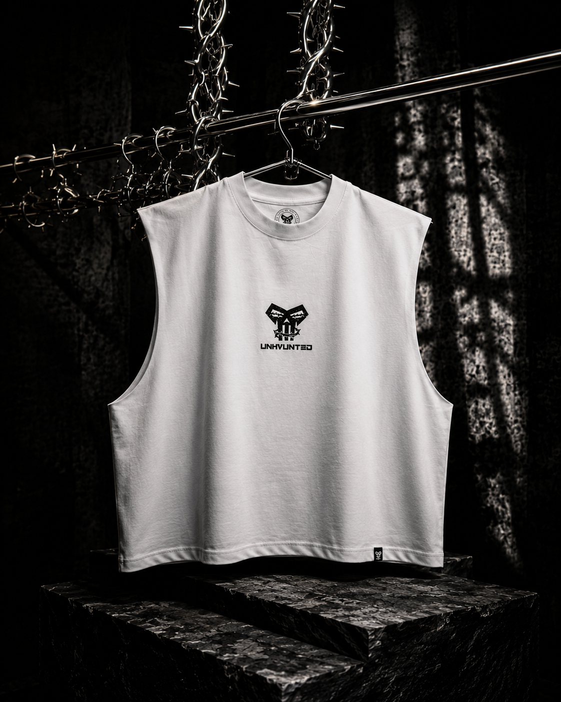 HEAVYWEIGHT BOXY TANK 