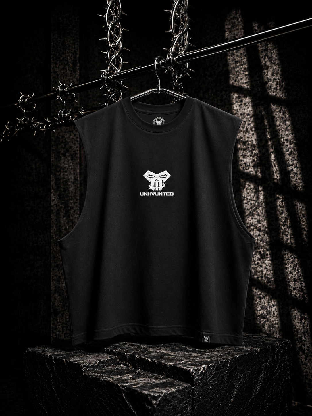 HEAVYWEIGHT BOXY TANK 